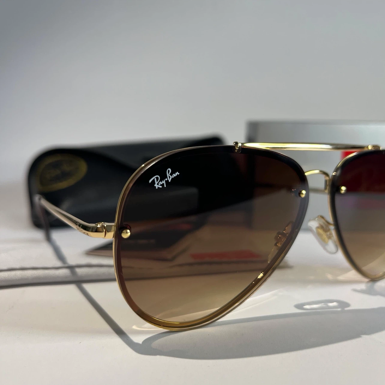Ray-Ban Sunglasses Brown Gradient Lens Gold Frame - photo 4