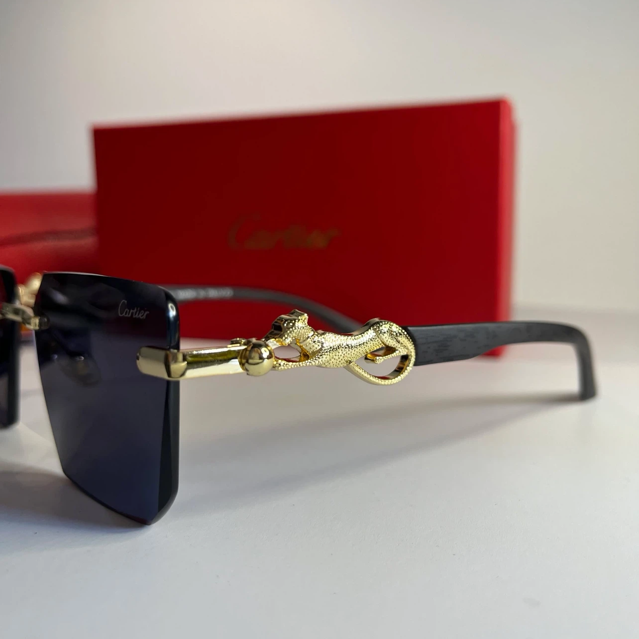 Cartier Rimless Sunglasses with Leopard Detail - photo 4