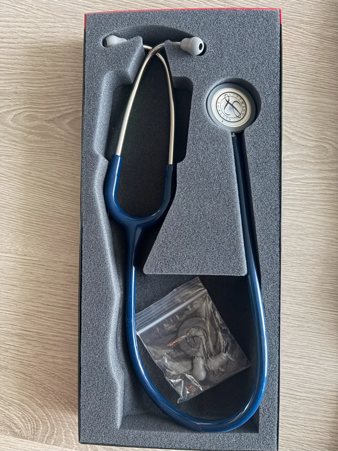 Littmann Classic III Stethoscope & Scrubs Set - photo 3