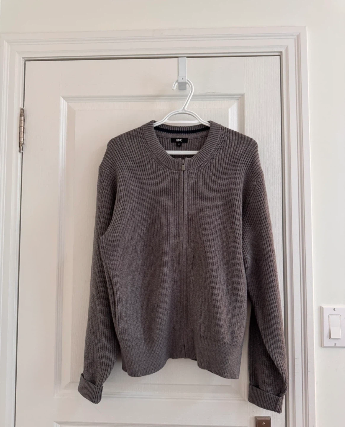 UNIQLO  Zip-Up Sweater - men’s