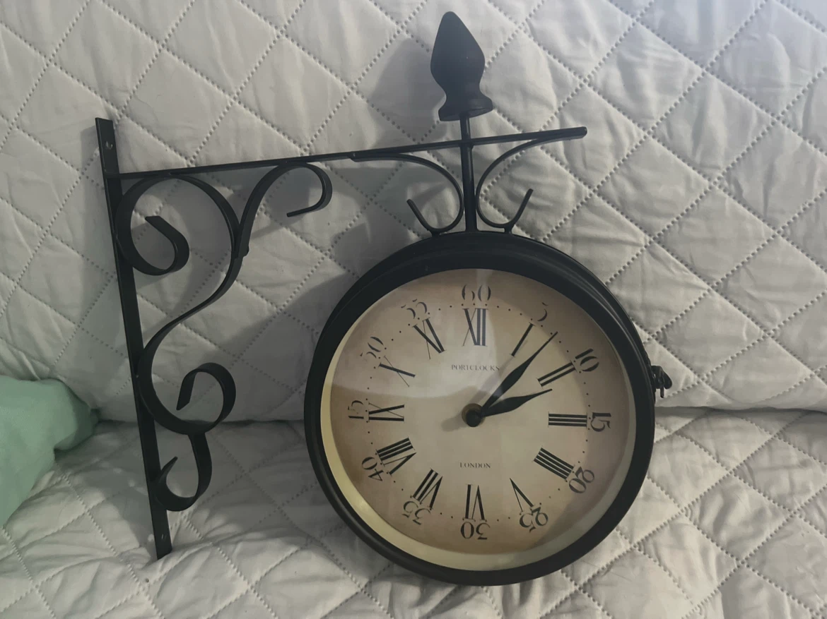 PORTCLOCKS Double-Sided Station Clock