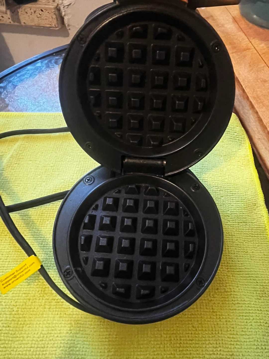 Mini Waffle Maker - photo 3