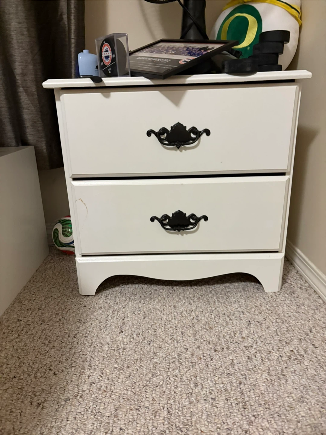 White 2-Drawer Nightstand