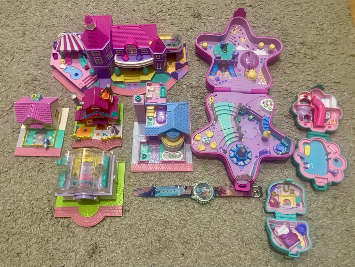 Vintage Polly Pocket play sets lot