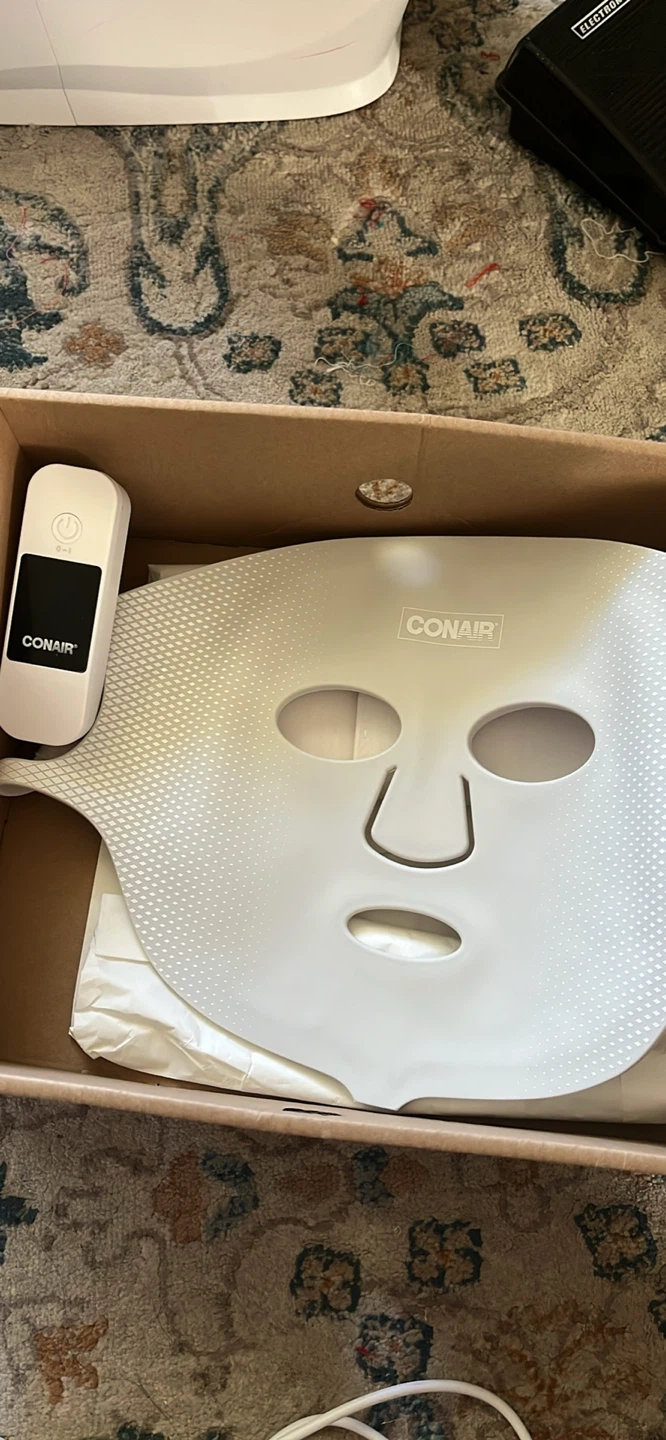 Conair True Glow LED Light Therapy Face Mask - photo 2