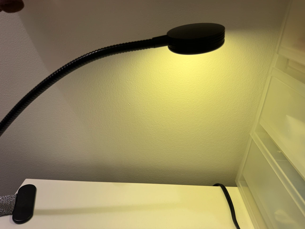 Clip-on LED Desk Lamp with Dual Switches - photo 2