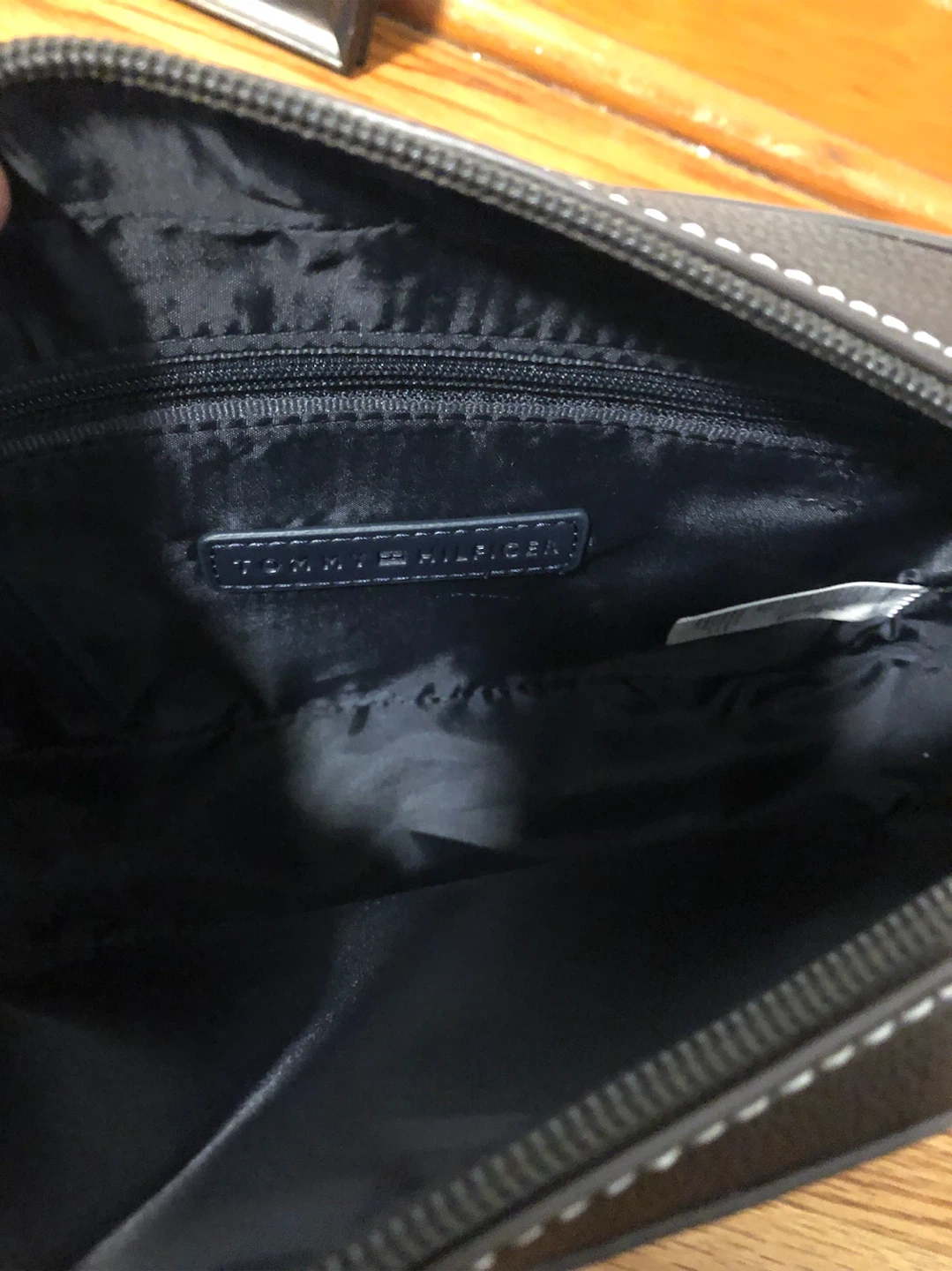Tommy Hilfiger Brown Pebble Grain Camera Bag - photo 5