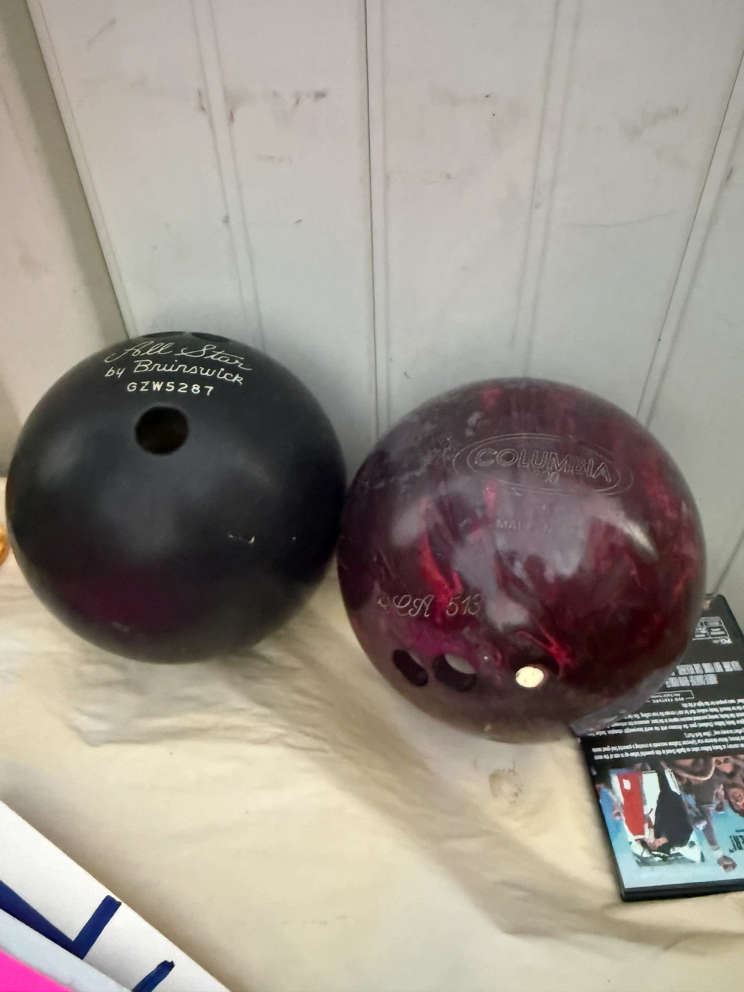 Brunswick All Star & Columbia 300 Bowling Balls - photo 4