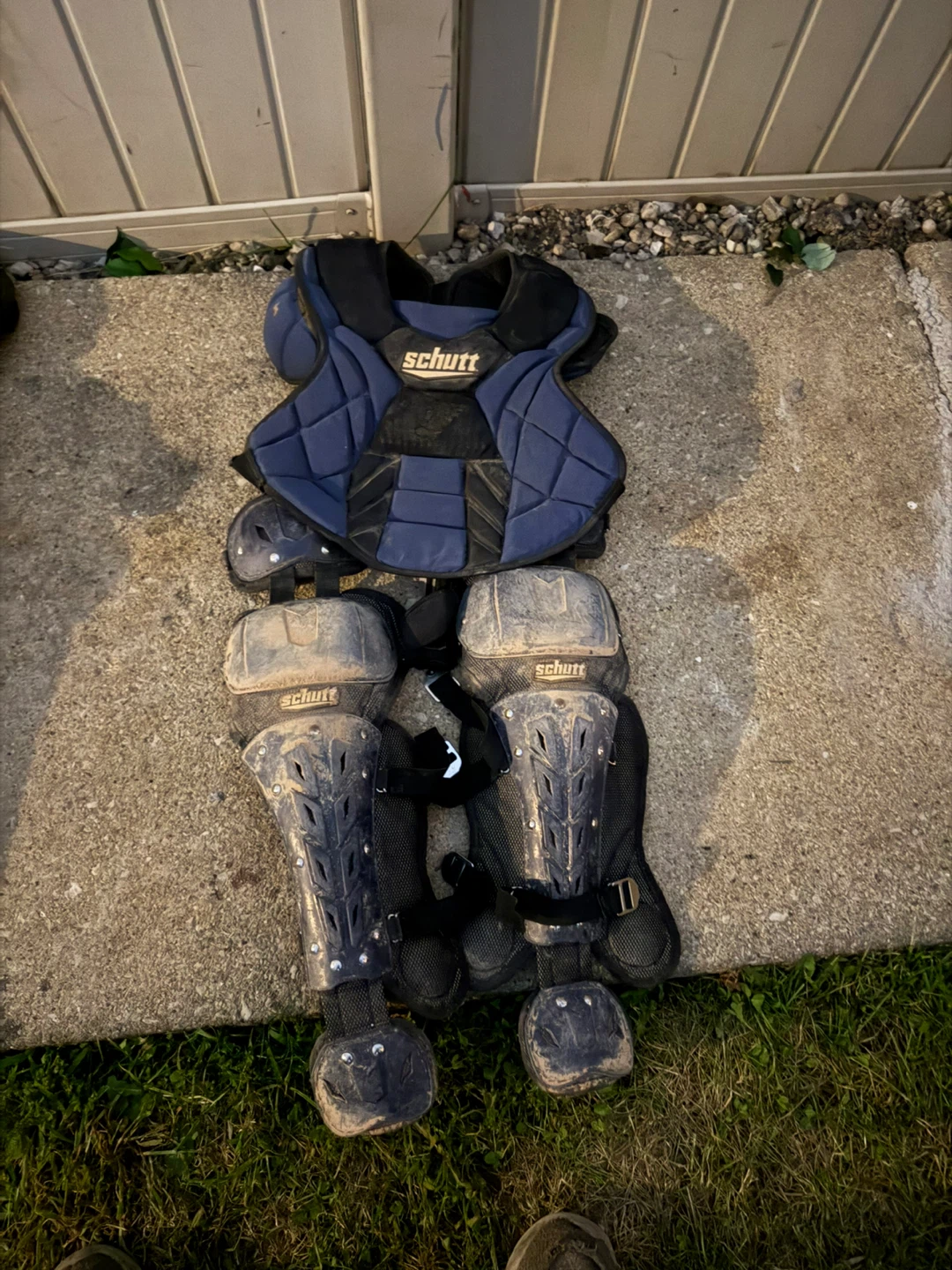 Schutt and Easton Catcher's Gear Set - photo 2