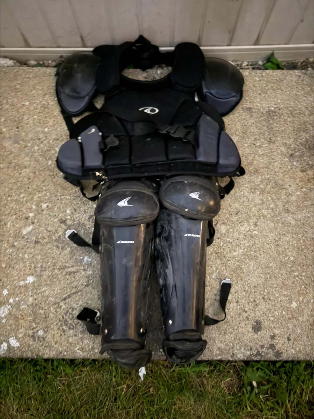 Schutt and Easton Catcher's Gear Set - photo 3