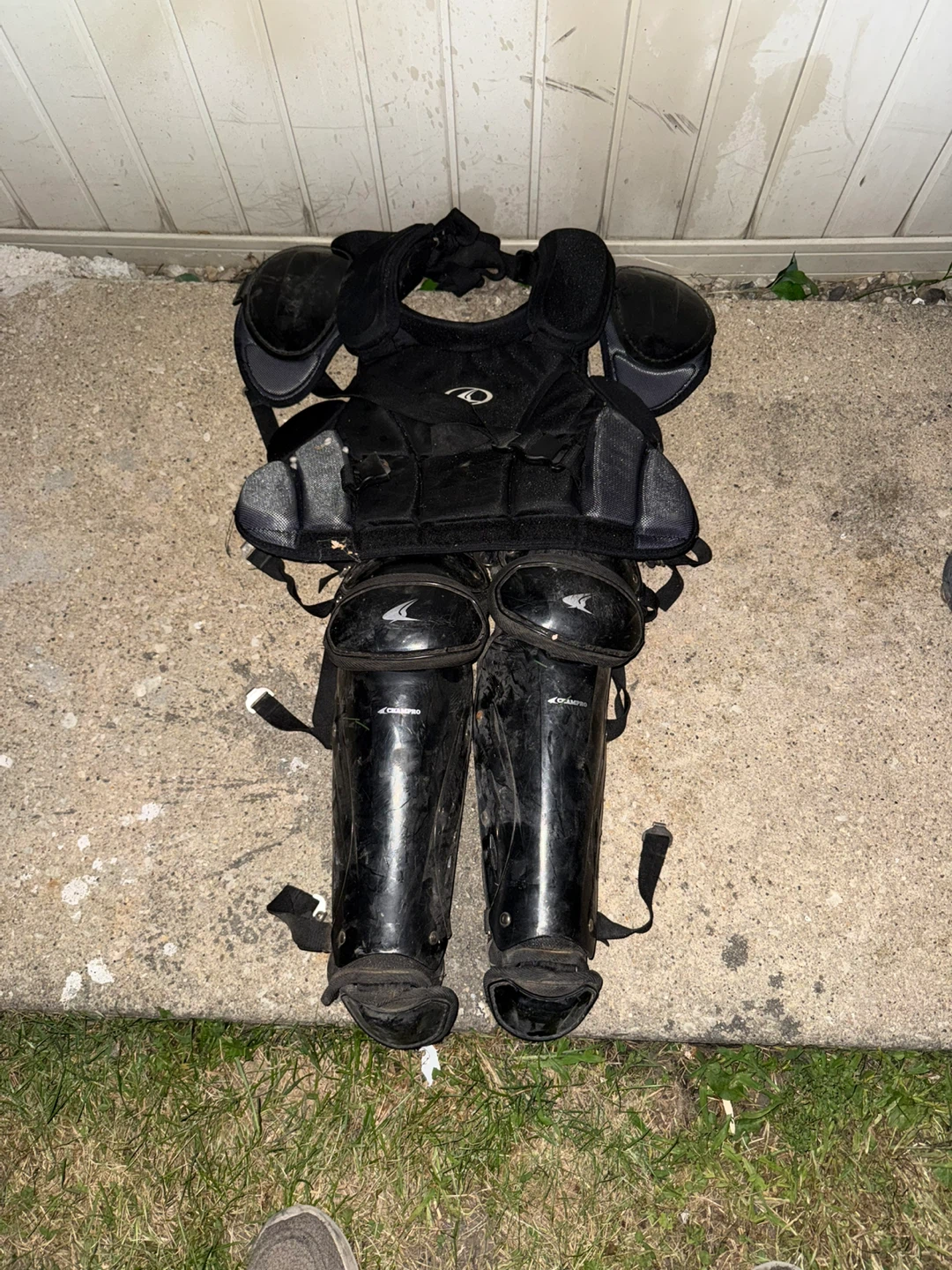 Schutt and Easton Catcher's Gear Set - photo 5
