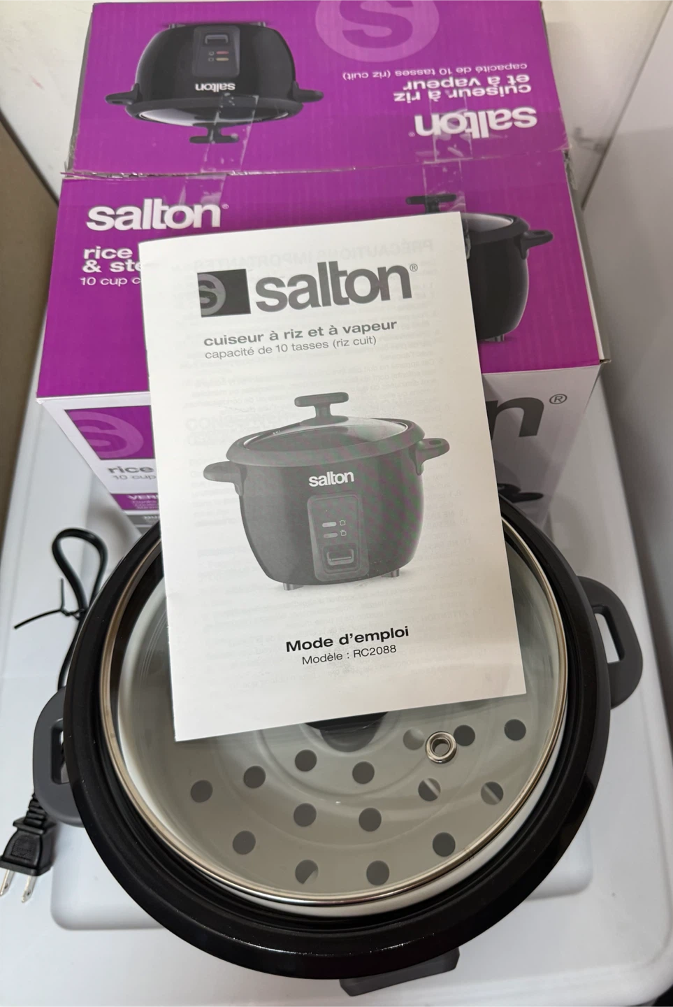 Salton Rice Cooker & Steamer - 10 Cup Capacity