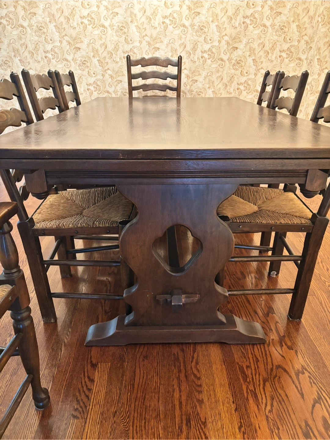Dark walnut dining room table and 8 matching chairs - photo 3