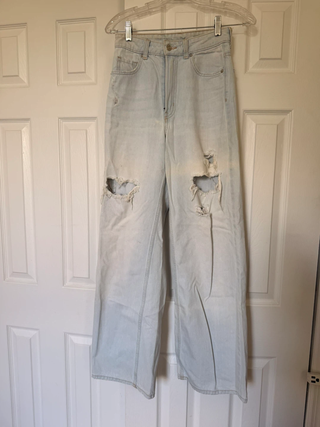 Divided H&M Light Wash Distressed Wide Leg Jeans