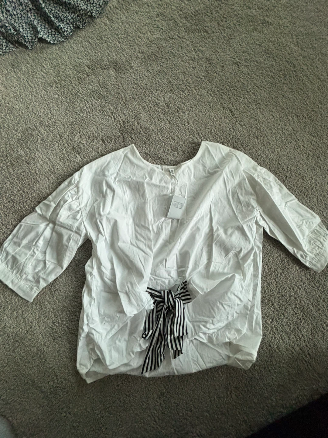 SHI SHANG JIN ZHAO White Bow Tie Back Top