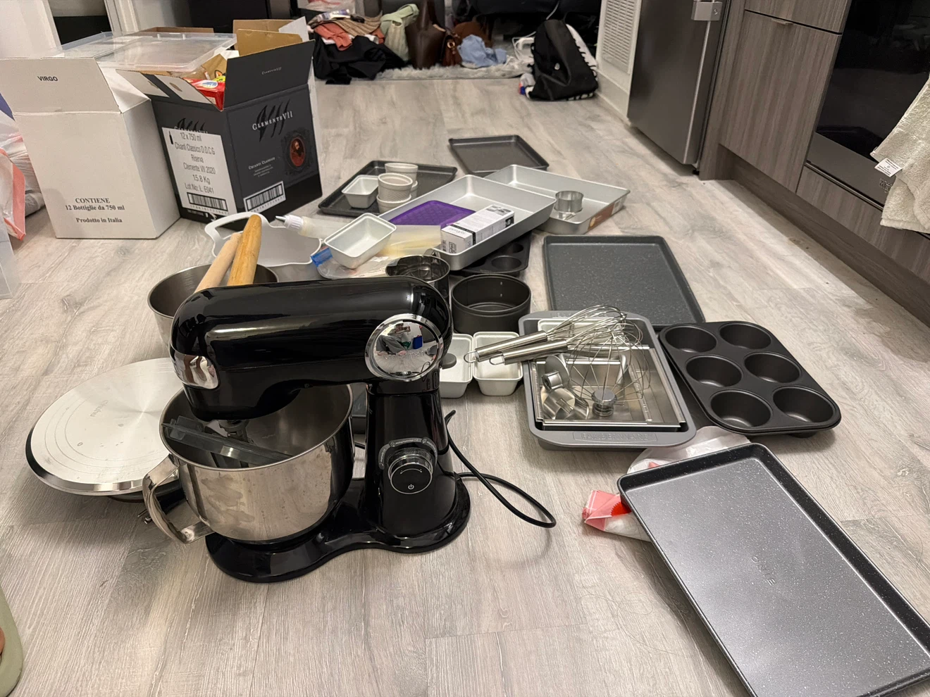 Black Cuisinart Stand Mixer with Accessories