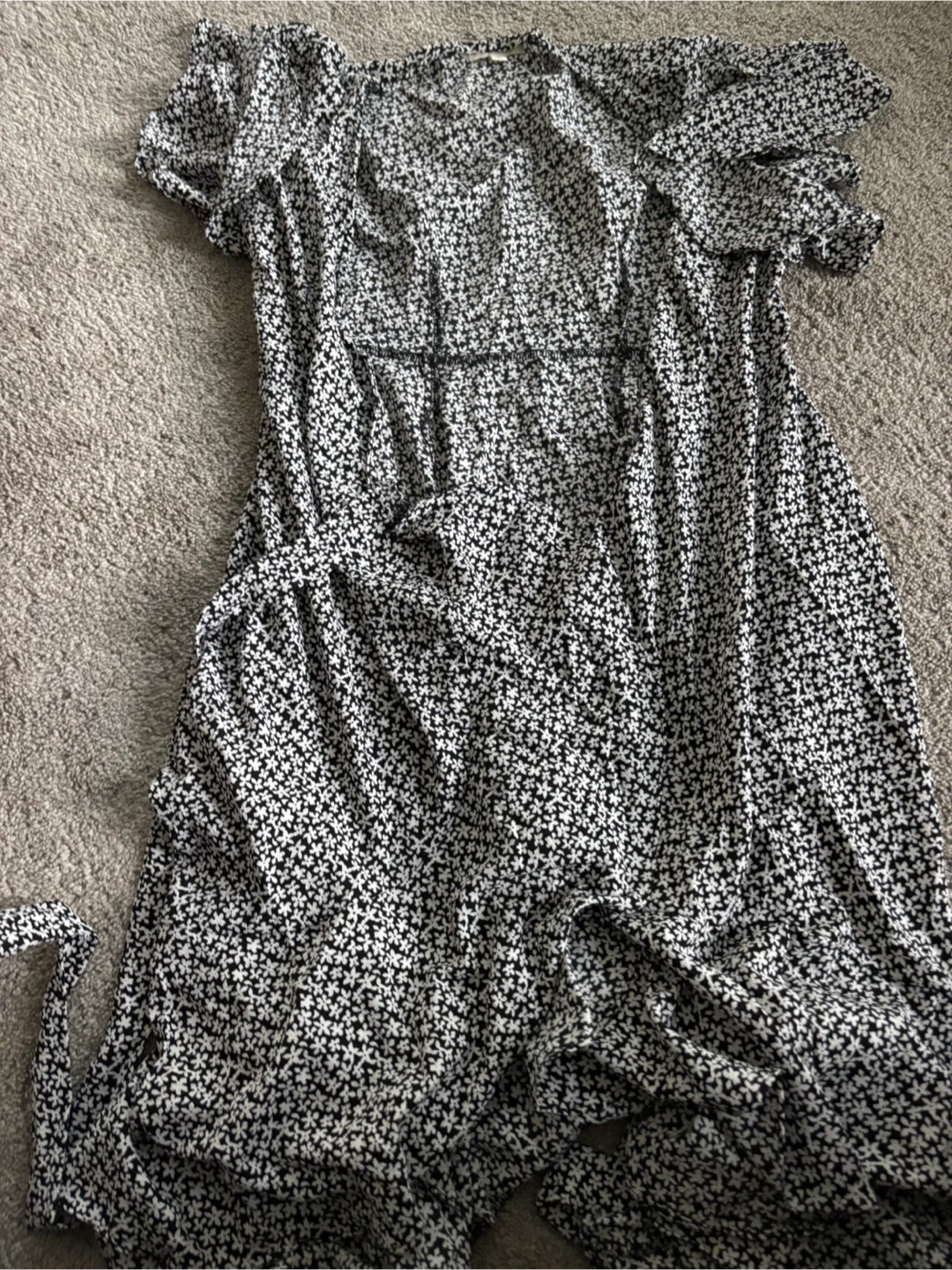 Max Studio Black & White Floral Print Dress Size S - photo 2