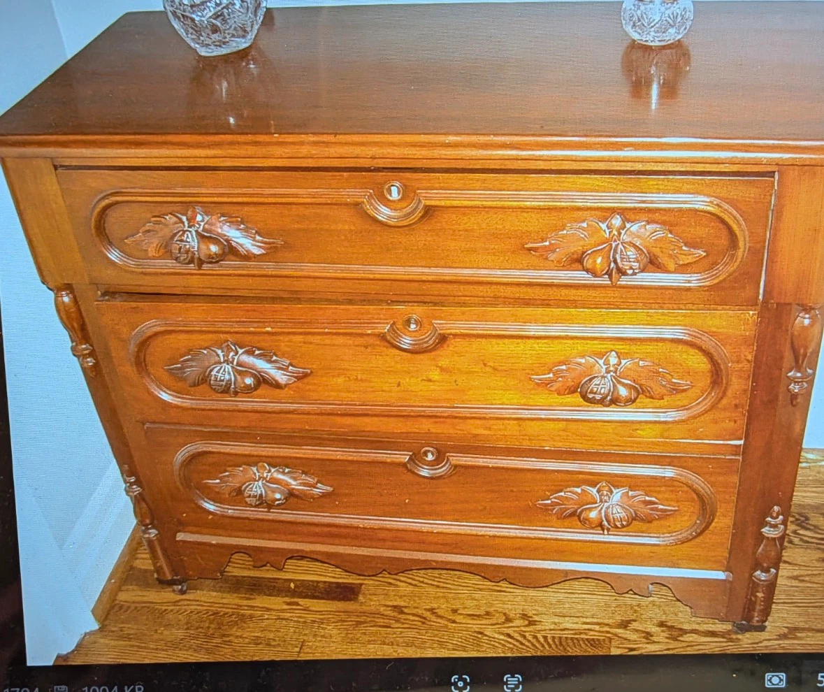 Vintage Wooden 3-Drawer Chest Cherry - photo 2