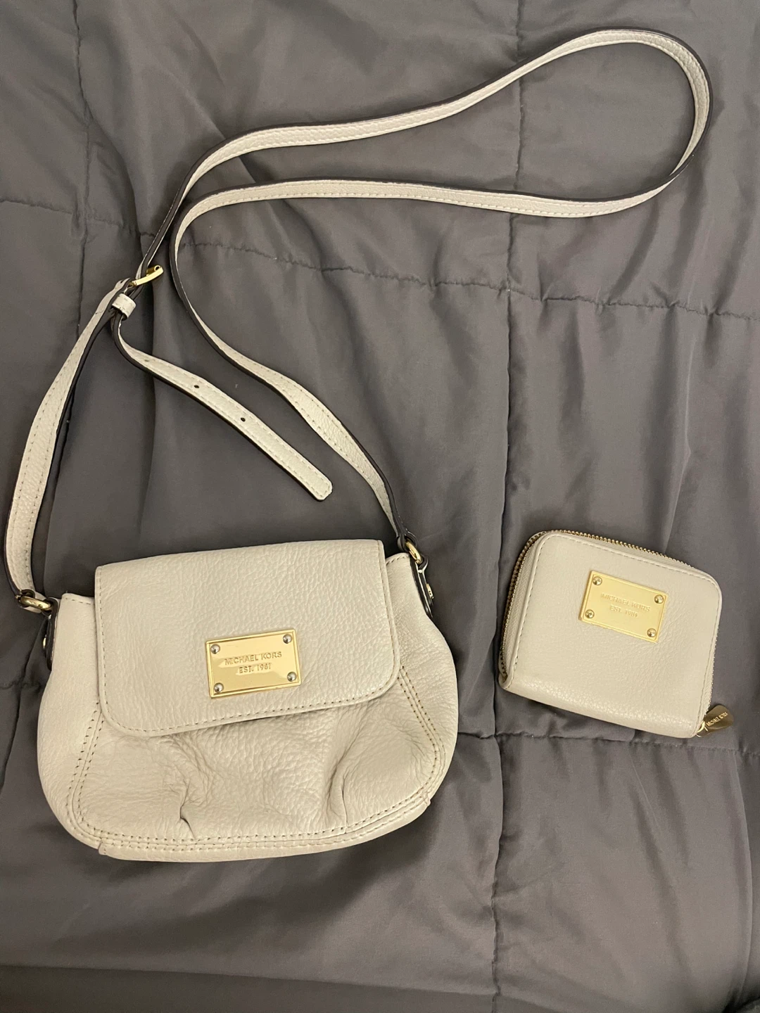 Michael Kors cross body purse & wallet