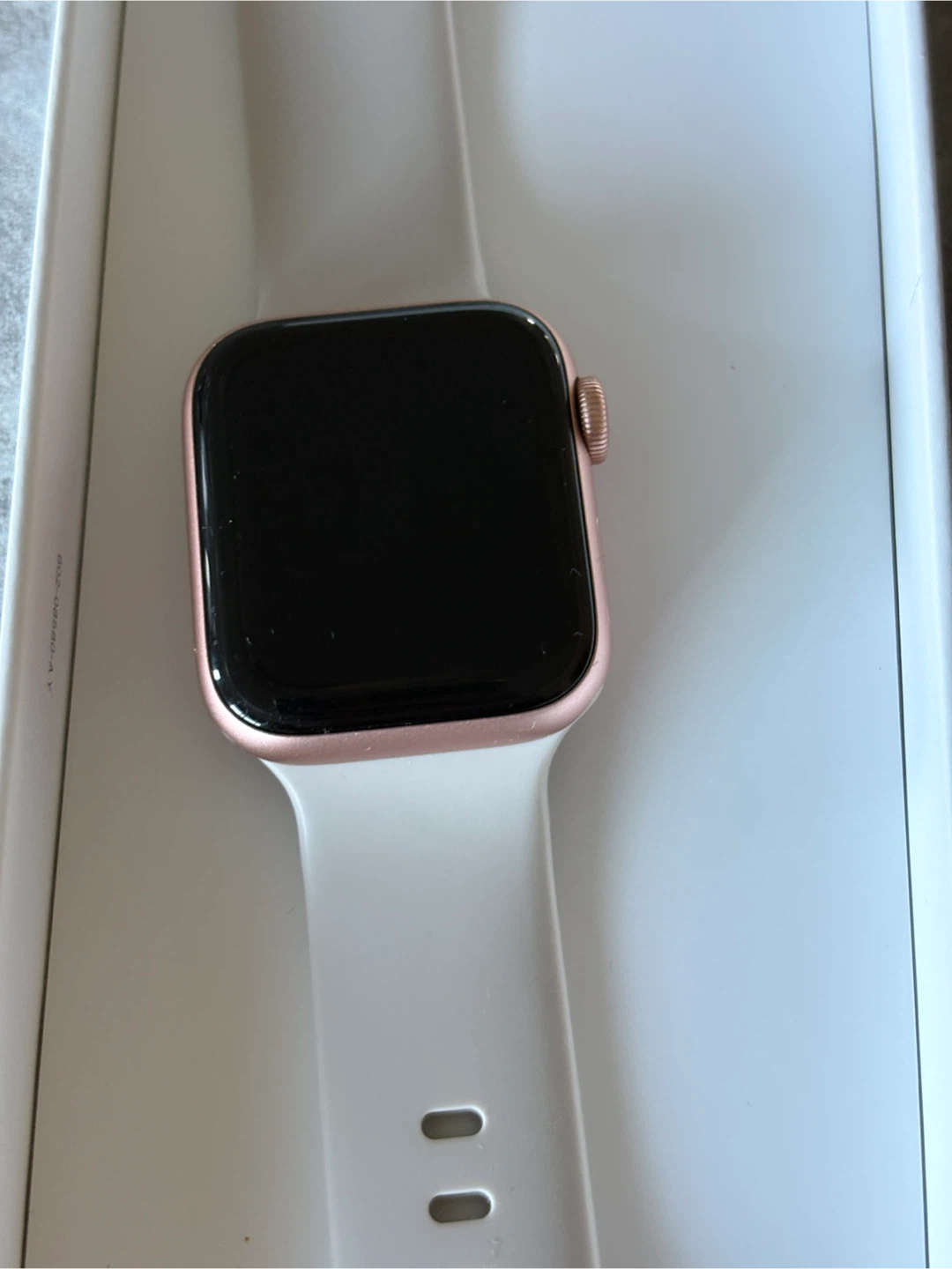 Apple Watch SE - 40mm - Rose Gold - photo 4
