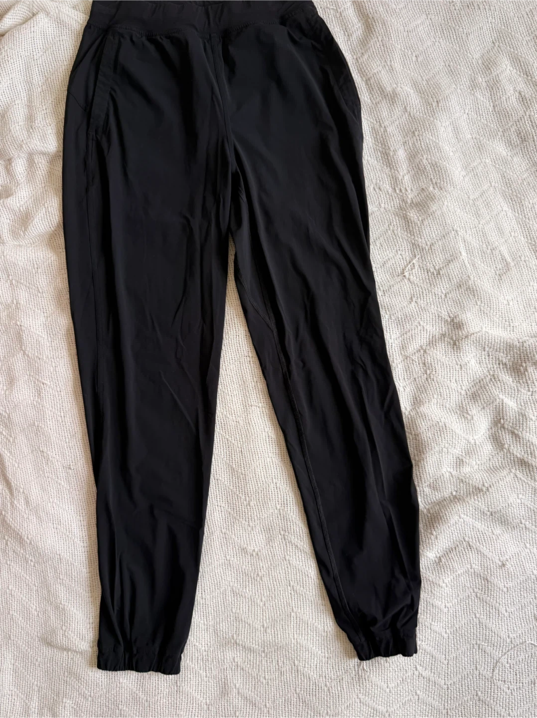Lululemon Mid-Rise Jogger (Women) - Size 4- Black - photo 2