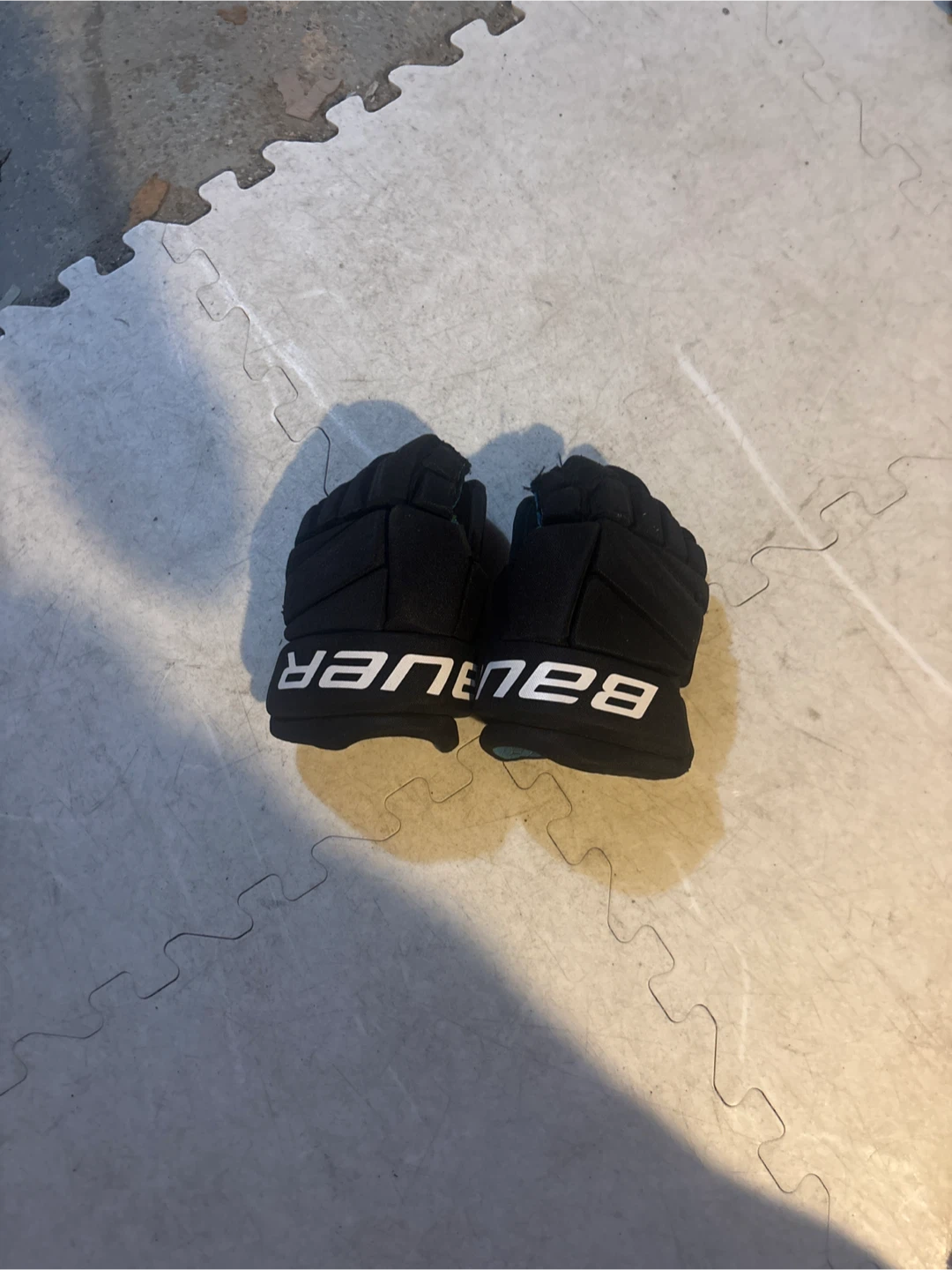 Bauer Hockey Gloves