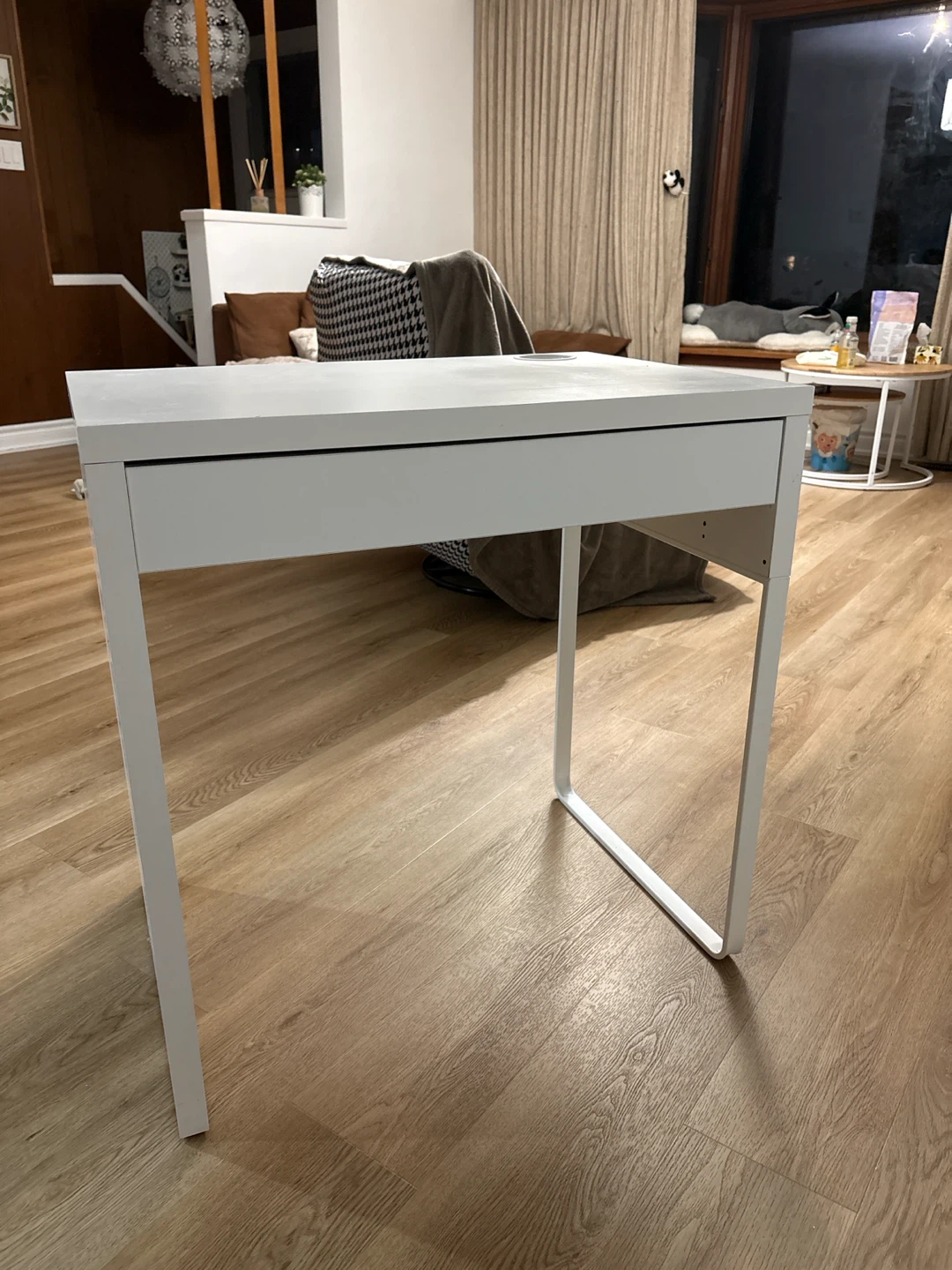 Kids White Desk with Drawer