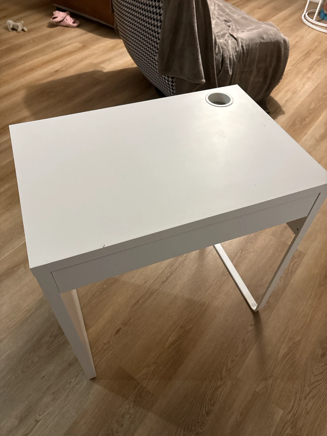 Kids White Desk with Drawer - photo 2