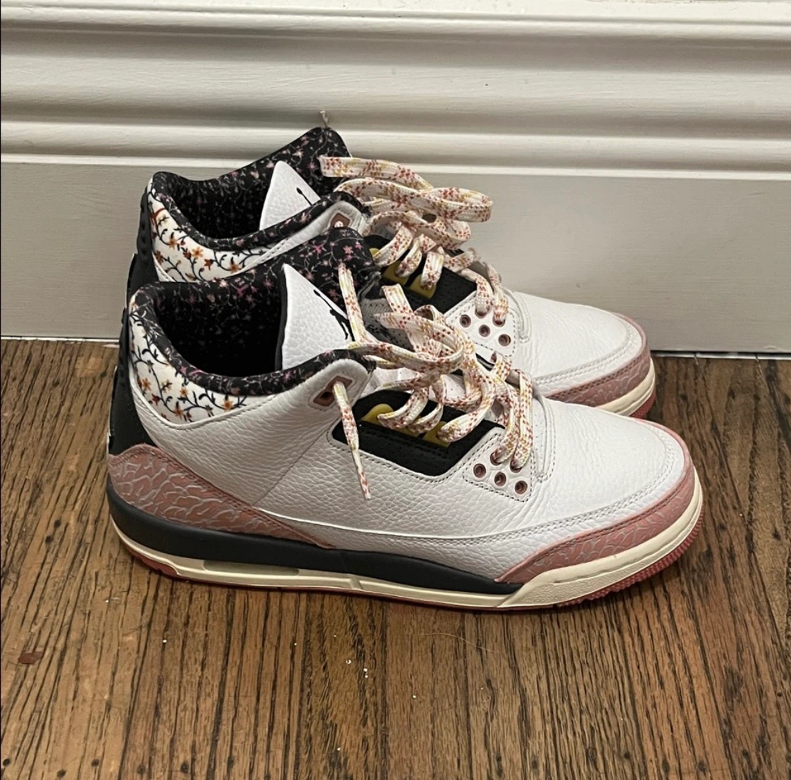 Jordan 3 (Girls) White/Pink Sz GS 7