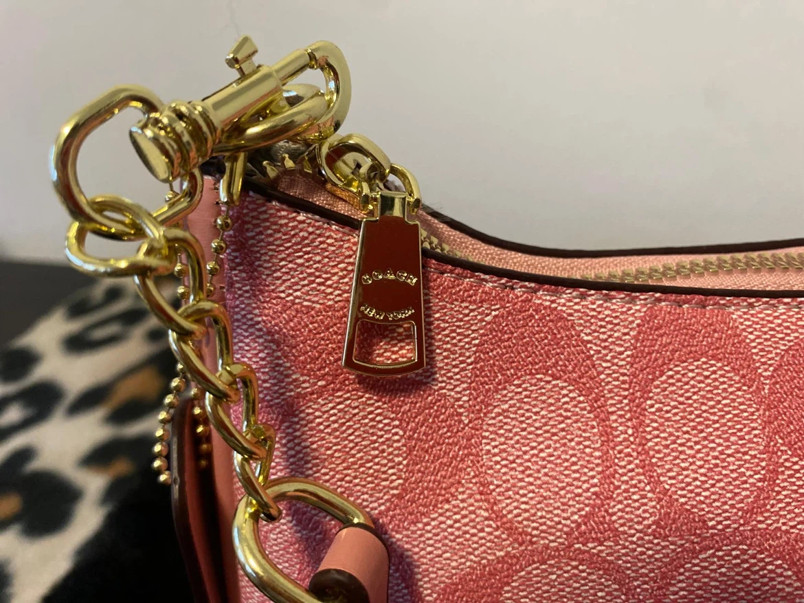 Coach Pink Teri Shoulder Bag - photo 4