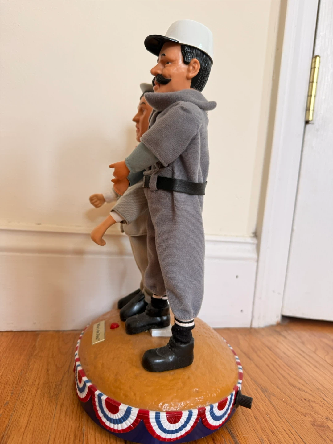 Abbott and Costello Talking Figurine Set - photo 4