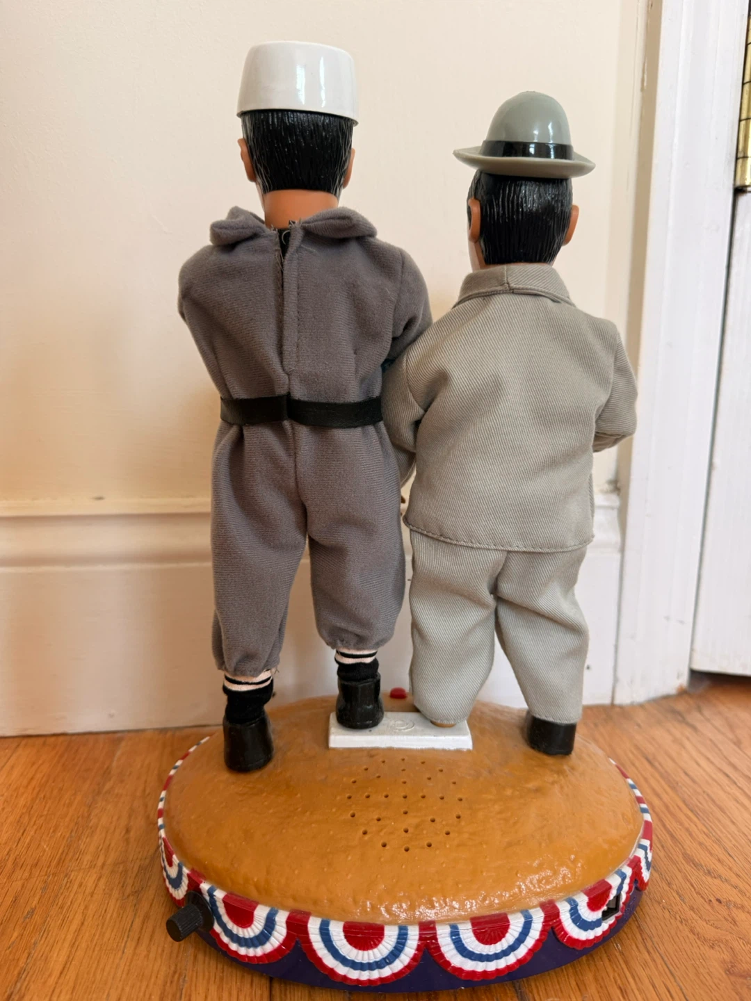Abbott and Costello Talking Figurine Set - photo 5