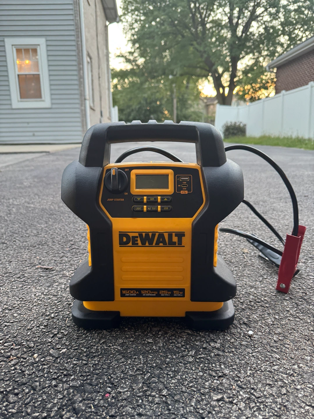 DeWalt Jump Starter with Digital Air Compressor