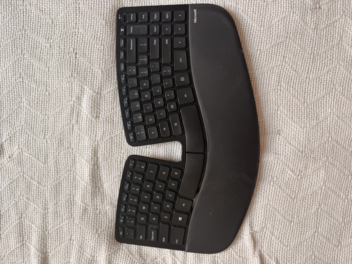 Microsoft Ergonomic Keyboard and Numpad Set - photo 2
