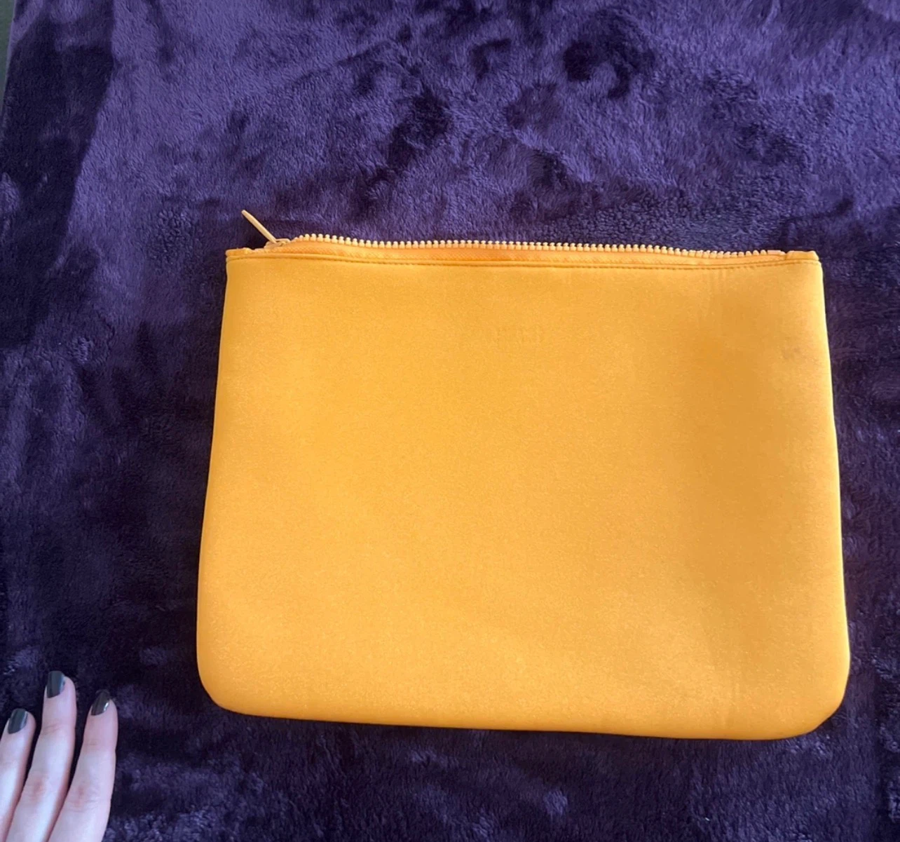 TRIANGL Pouch - photo 2