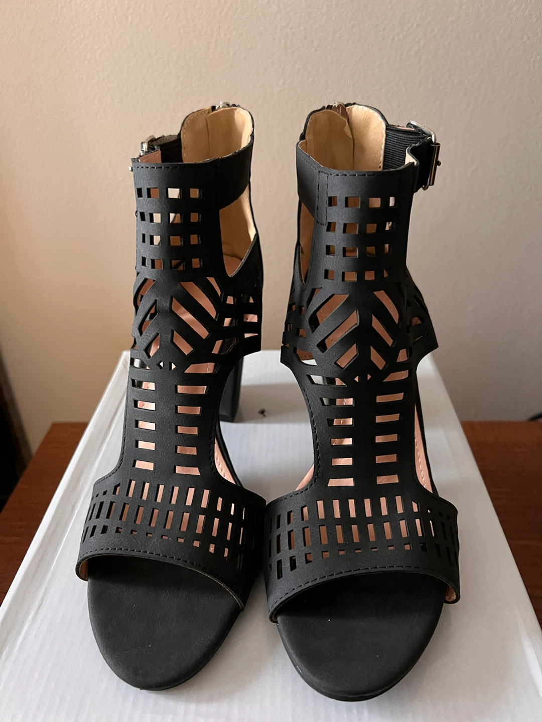 Women's Black Chunky Block Heel Open Toe Sandals Size 8.5M/39 - photo 5