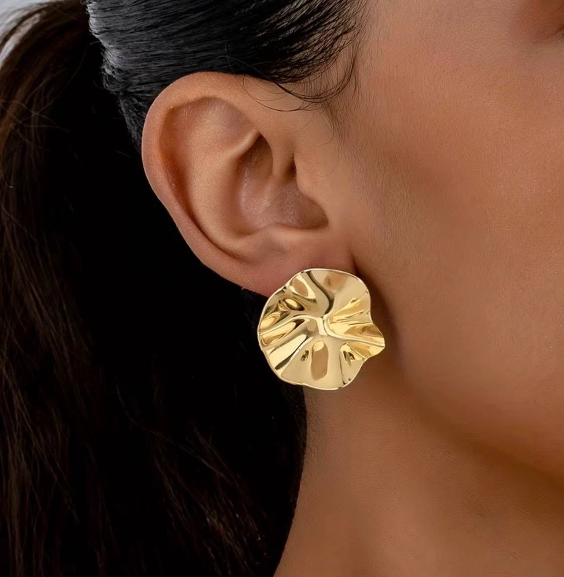 Gold Sunburst Disc Stud Earrings - photo 2