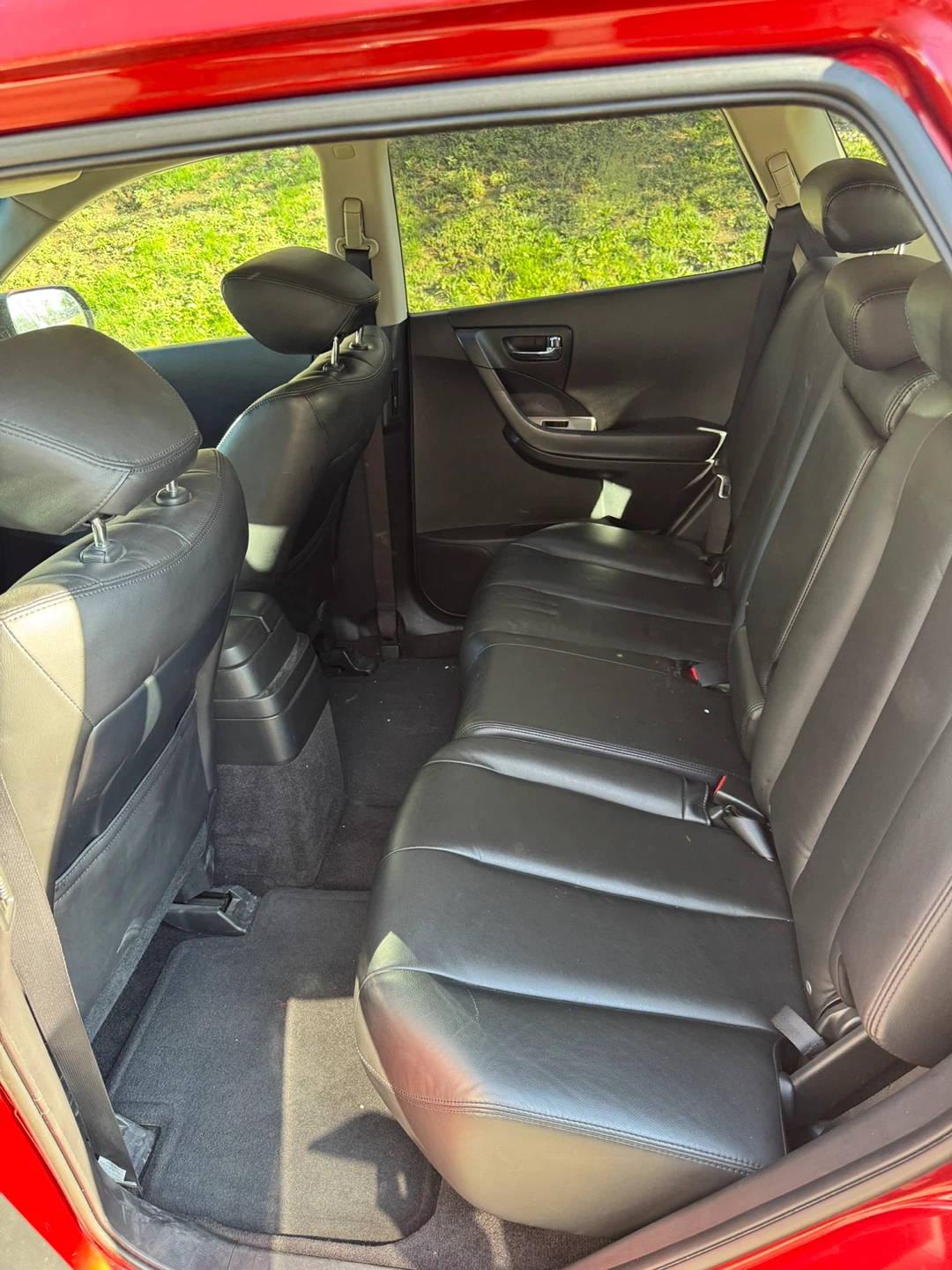 Red Nissan Murano SUV - photo 5