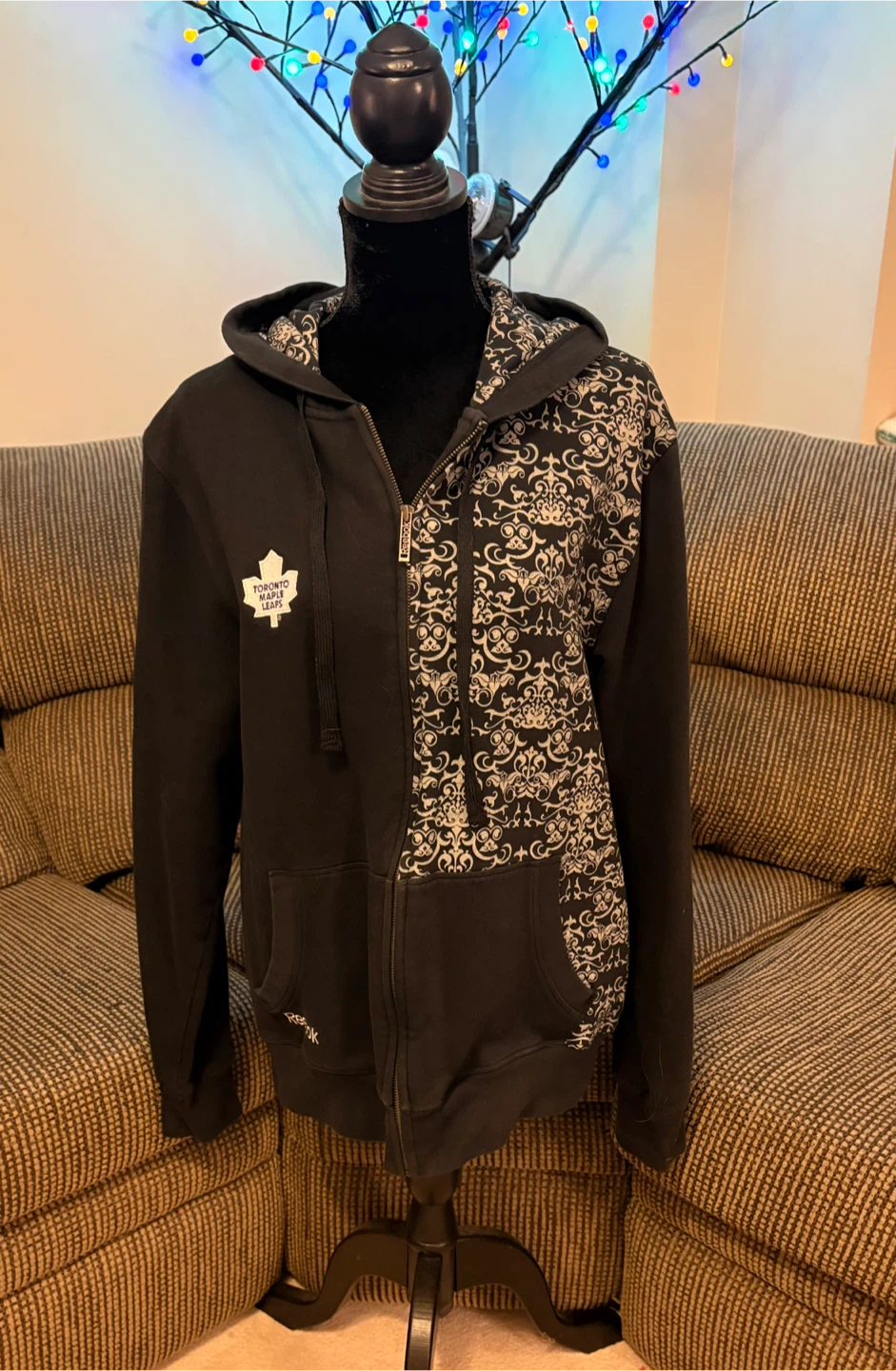 ✨✨Reebok Toronto Maple Leafs Full Zip Hoodie