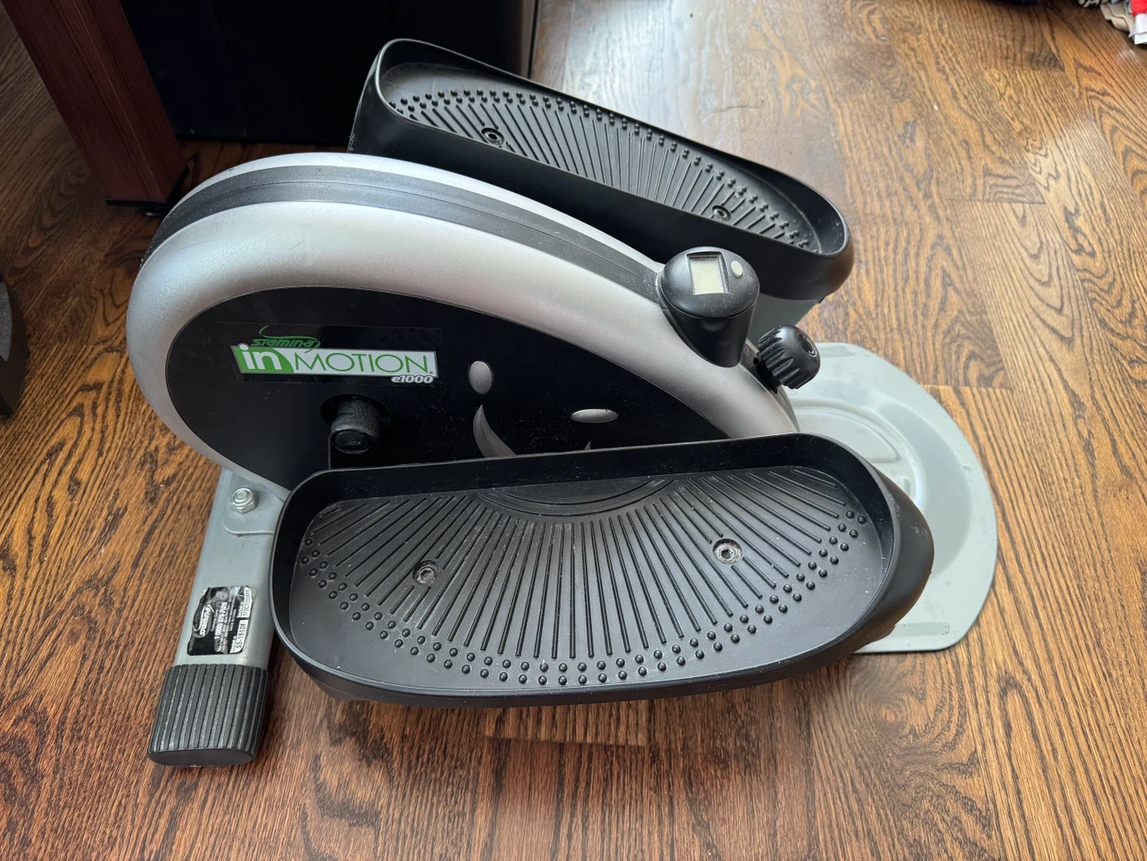 Stamina InMotion E1000 Elliptical Trainer