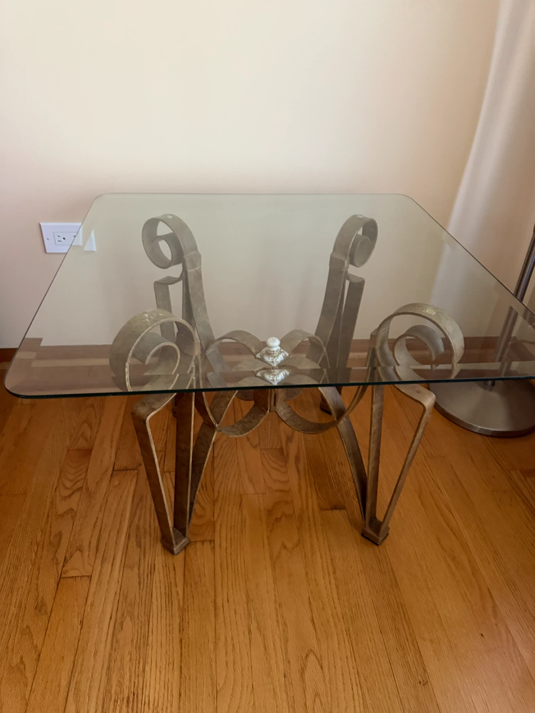 Set of 3 Glass top squared tables - photo 4