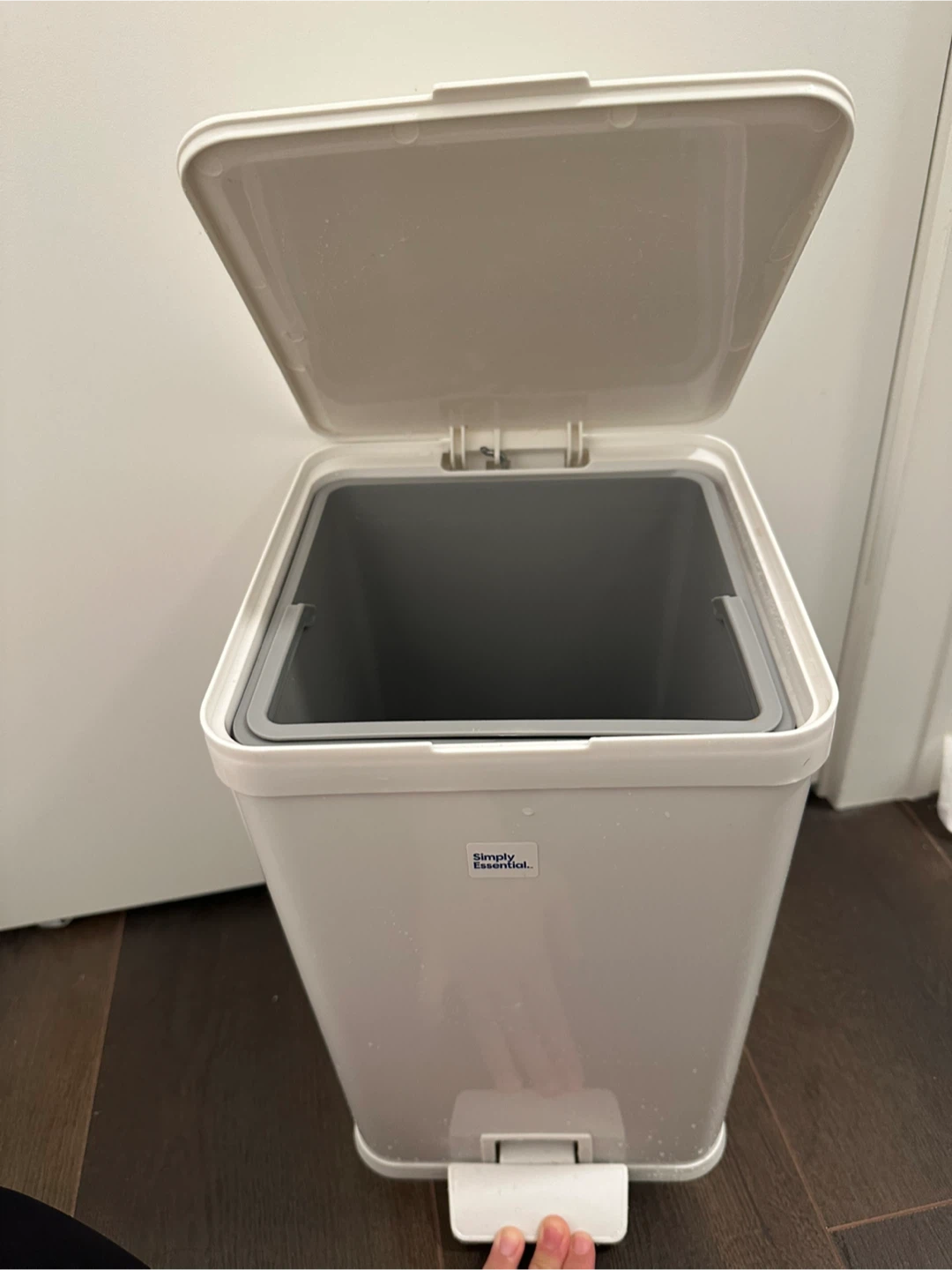 Simply Essential White Step Trash Can - photo 2