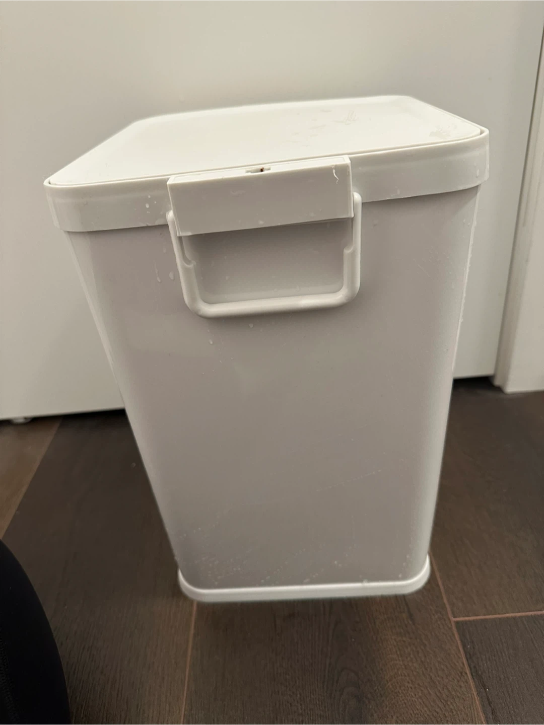Simply Essential White Step Trash Can - photo 4