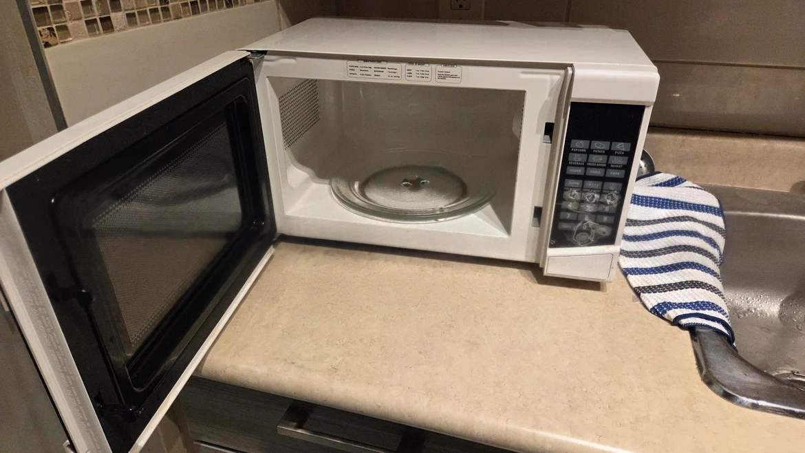 RCA microwave - photo 2