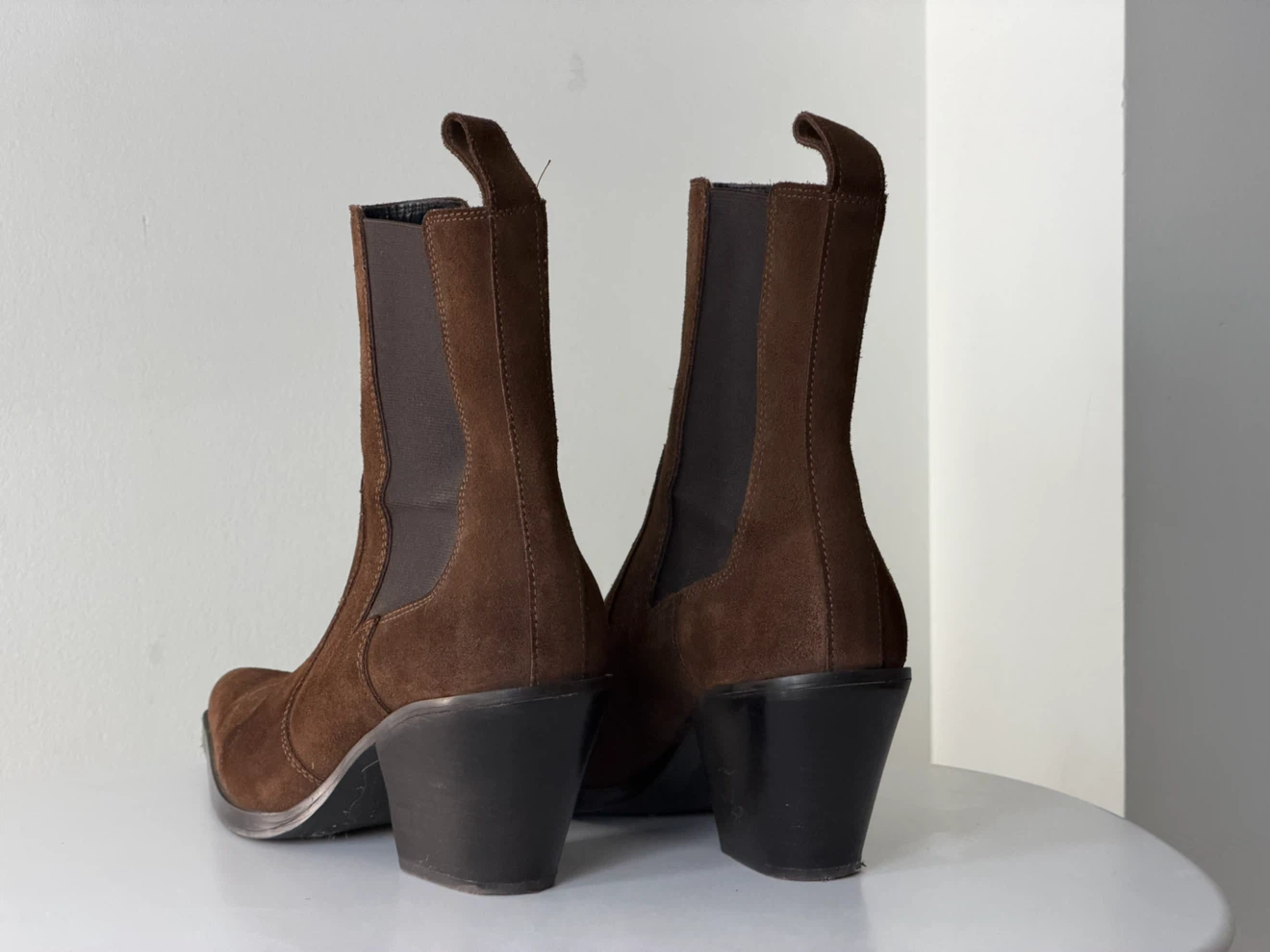 Brown Suede Chelsea Boots Zara boots - photo 2