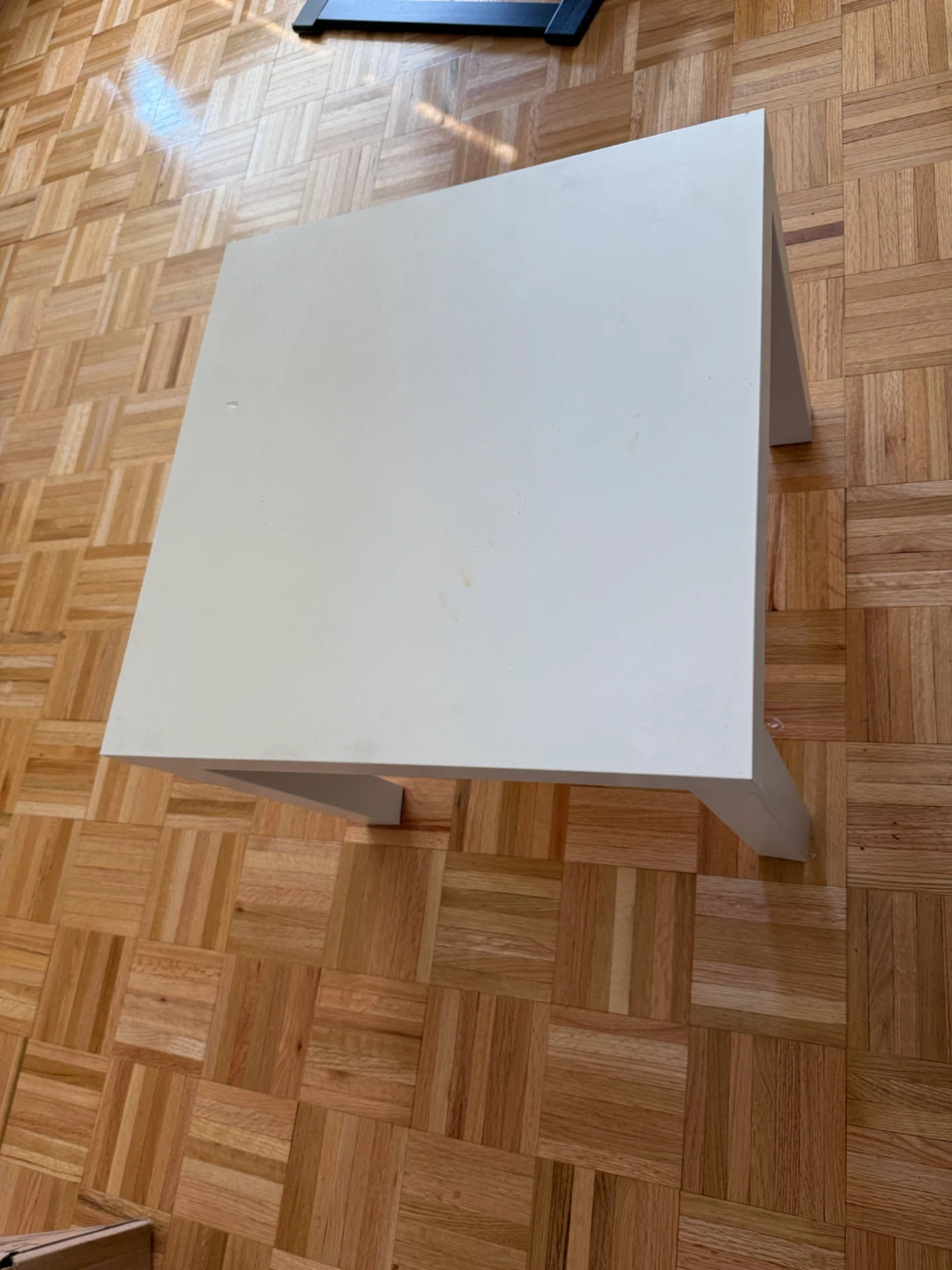 2 White End Tables from Ikea