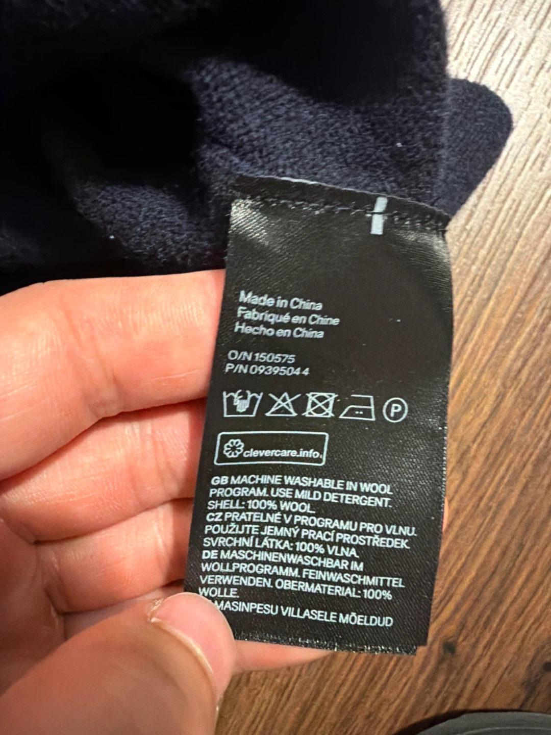 H&M wool dark blue sweater - photo 2