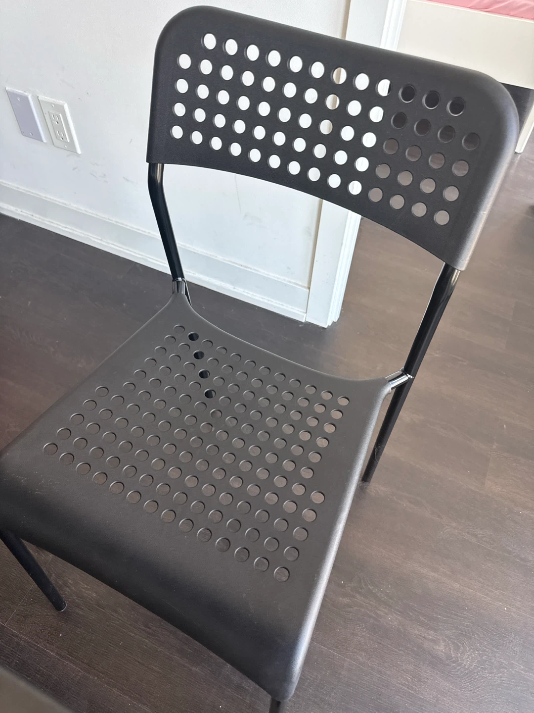 SANDSBERG Table and 4 chairs (IKEA) - photo 3