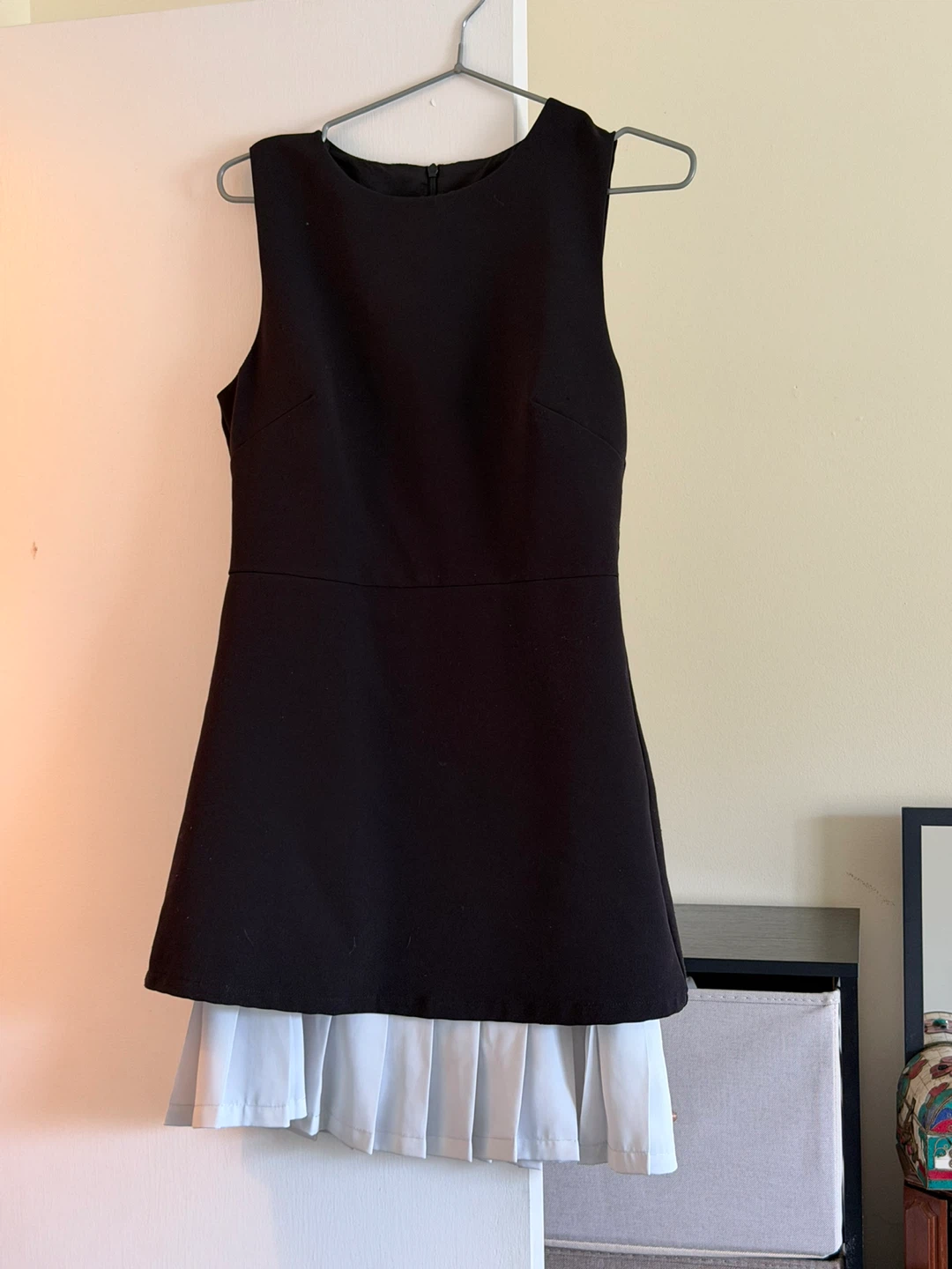 COMMENSE Black Sleeveless Dress with Pleated Skirt - Size S