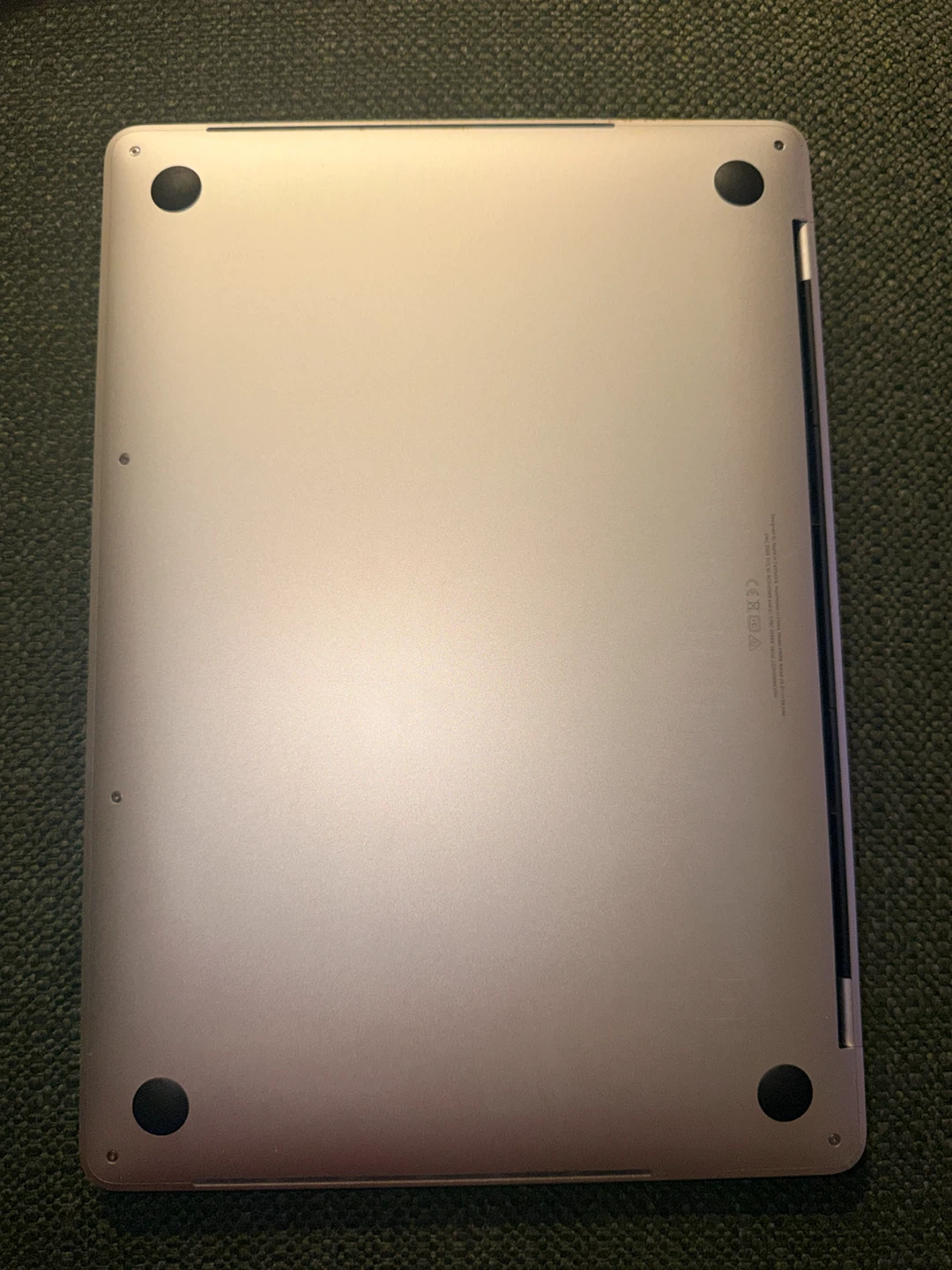 Apple MacBook Pro 13-inch 2019 - photo 2